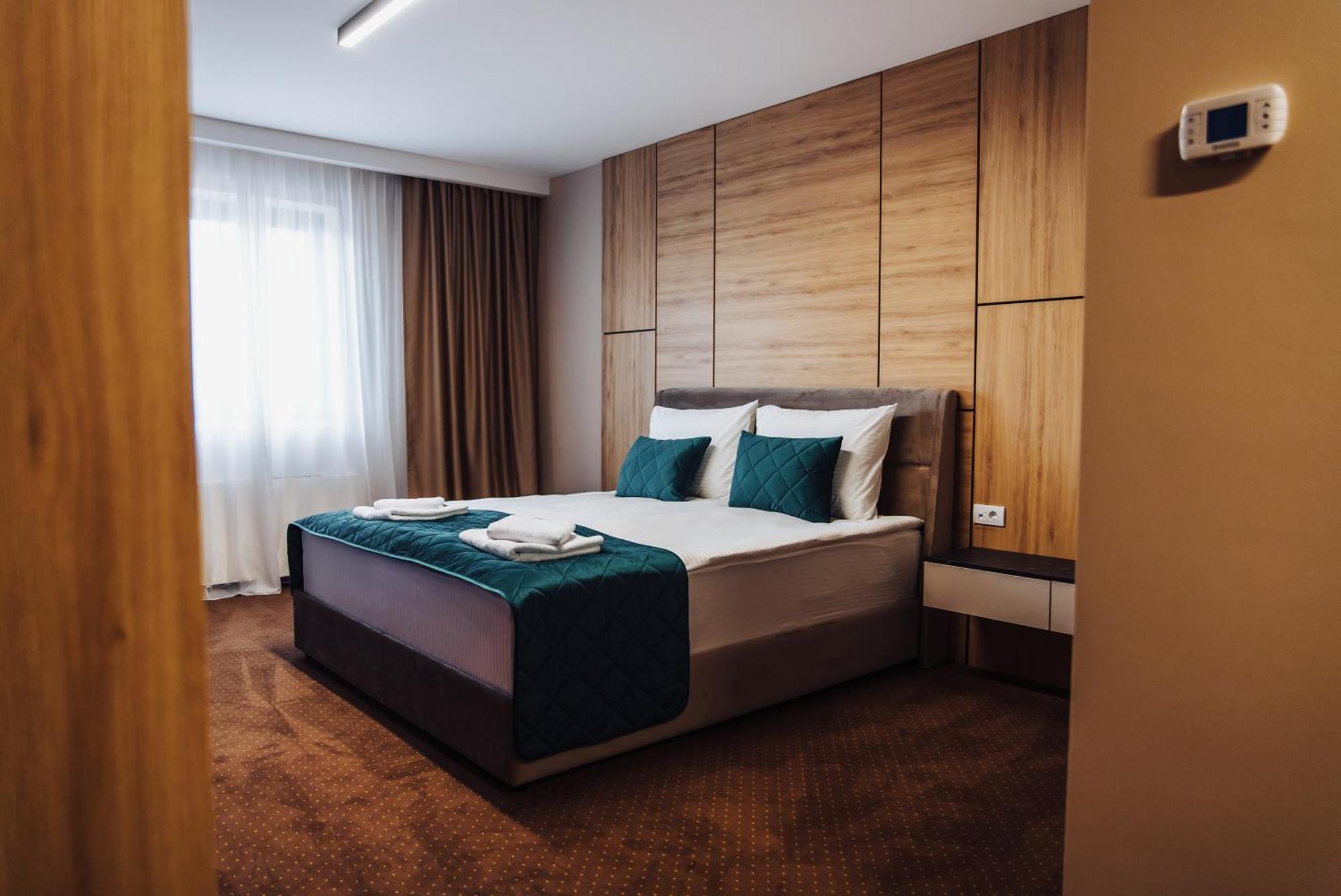 Hotel Brcko Gas Sarajevo Lukavica Dış mekan fotoğraf