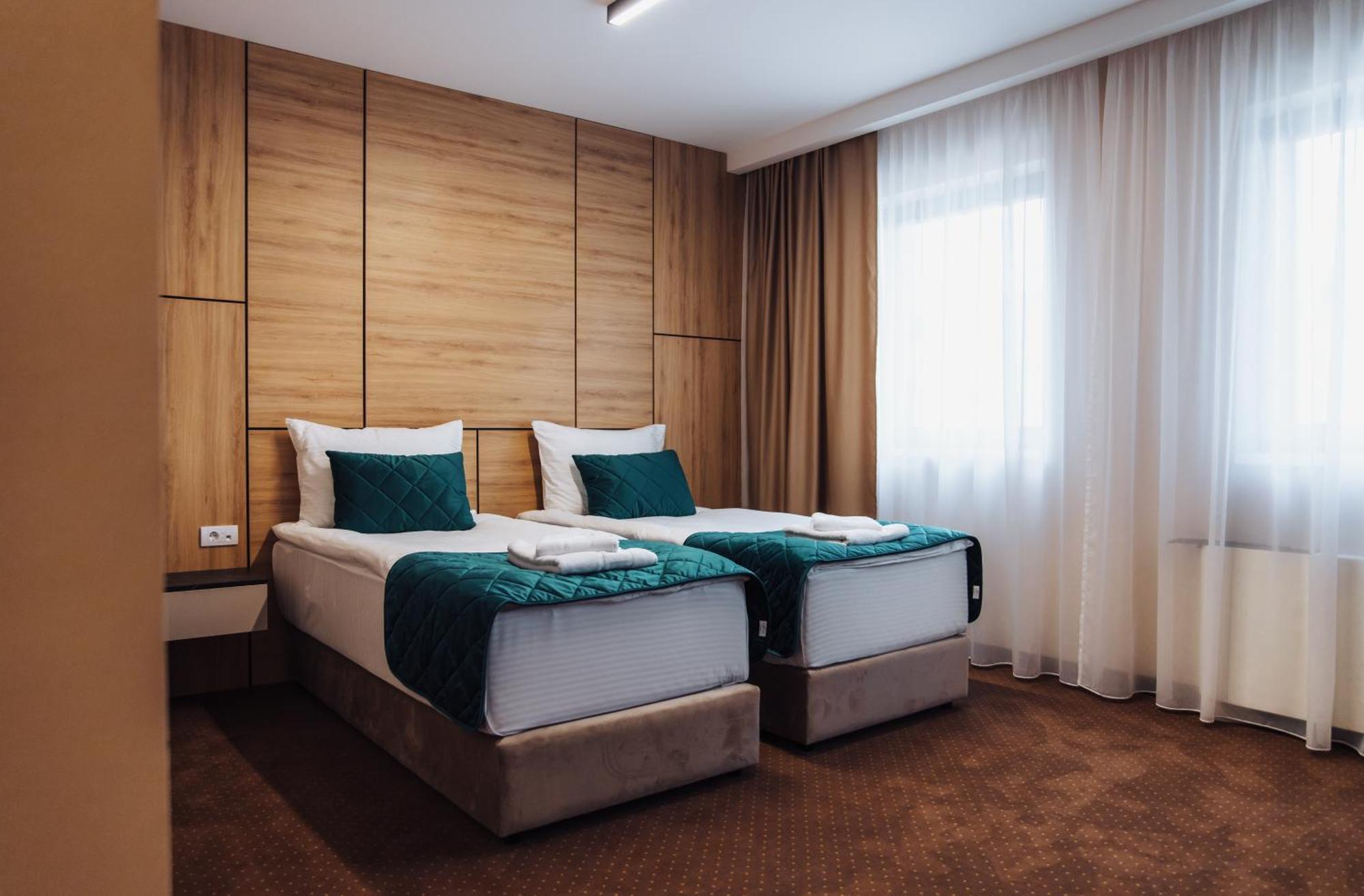 Hotel Brcko Gas Sarajevo Lukavica Dış mekan fotoğraf