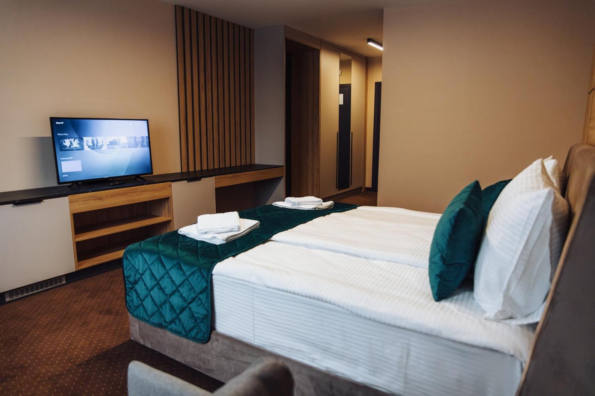 Hotel Brcko Gas Sarajevo Lukavica Dış mekan fotoğraf