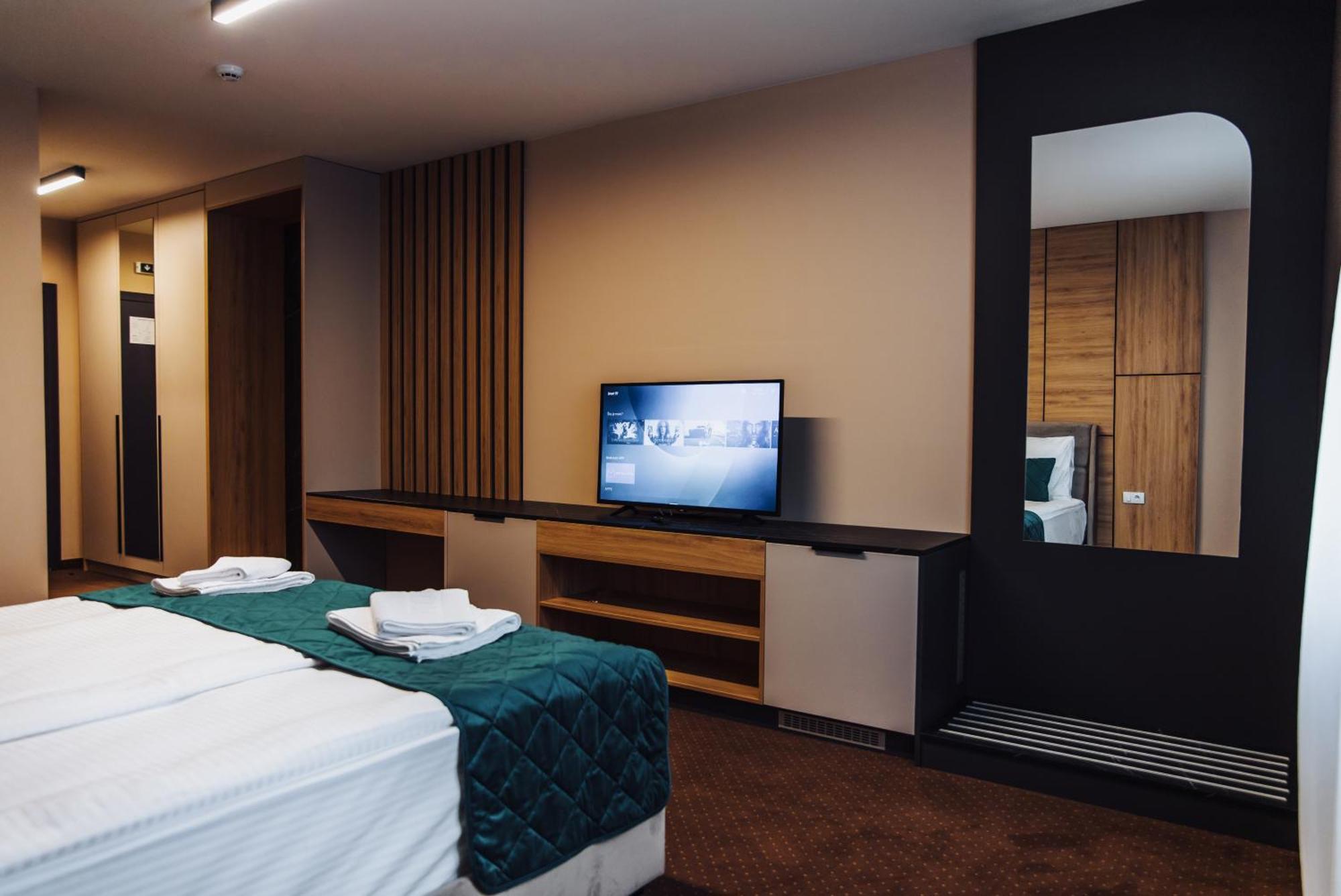 Hotel Brcko Gas Sarajevo Lukavica Dış mekan fotoğraf