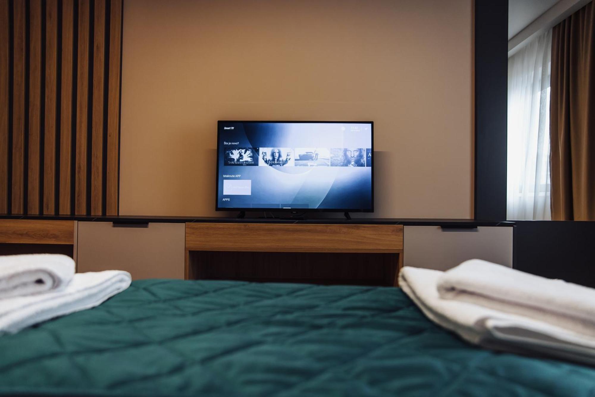 Hotel Brcko Gas Sarajevo Lukavica Dış mekan fotoğraf