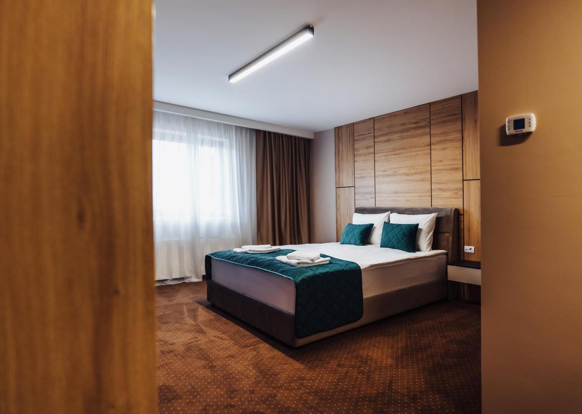 Hotel Brcko Gas Sarajevo Lukavica Dış mekan fotoğraf